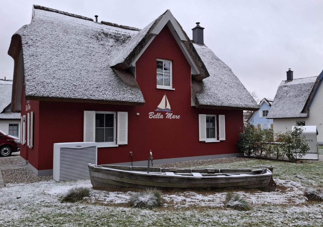 Modernes Reetdach-Ostseeferienhaus Bella Mare, Insel Usedom Mit Sauna, Kamin & Sonnenterrasse Zirchow Exterior foto